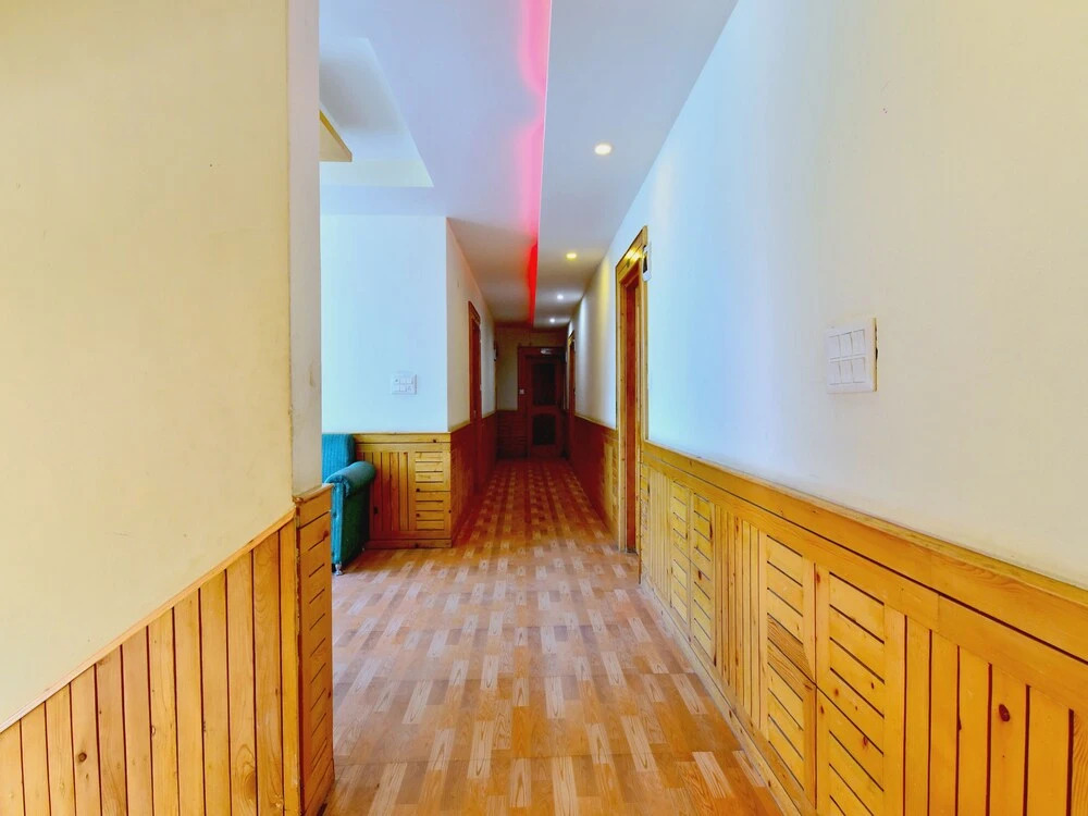 Oyo 36558 Hotel Raxit Inn