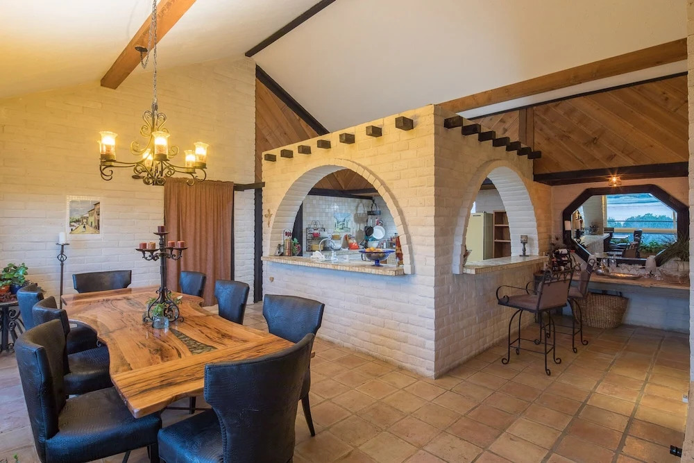 Hacienda Lake Lodge - 4 Br Home