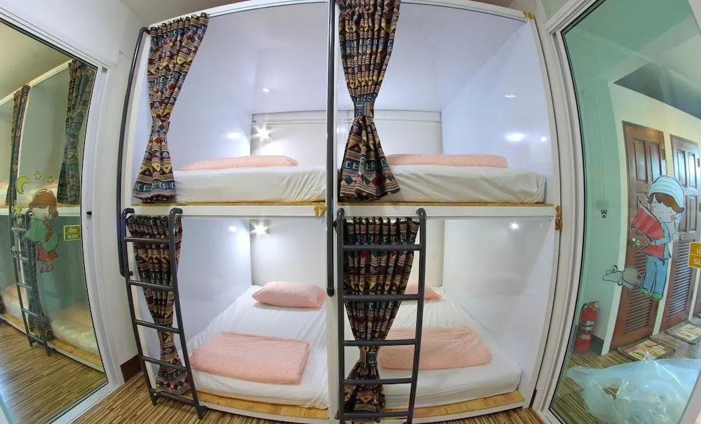 Smile Lanna Ladies Hostel - Caters to Women