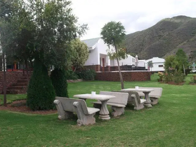 Cango Accommodation Units