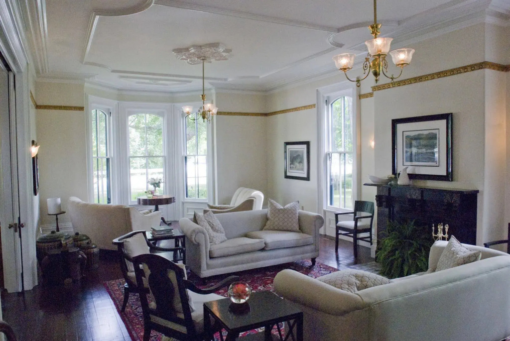 Woodbourne Inn