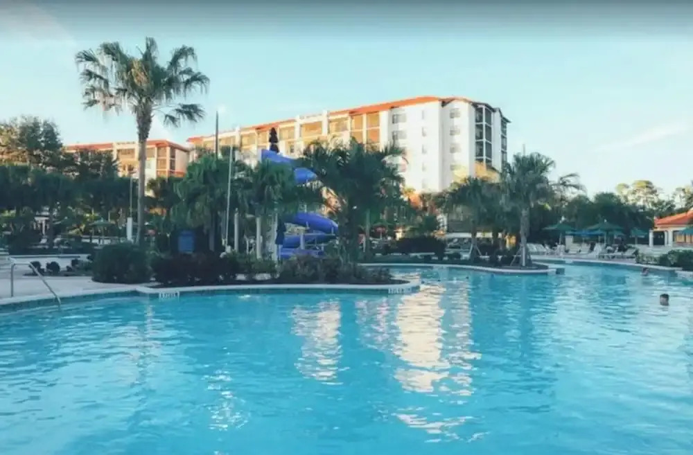 2 Bedroom Condo Next to Disney World! Full of Amenities, Water Park, Golf Course