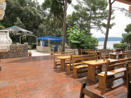 Hotel Bor
