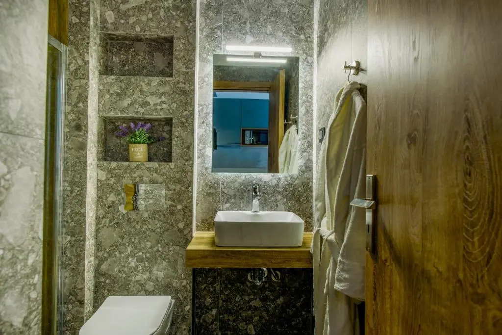 Tzes City Suites