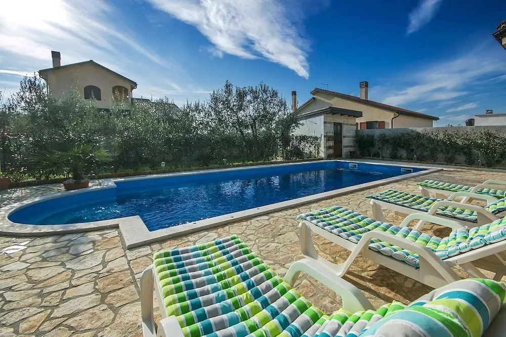 Villa Adry