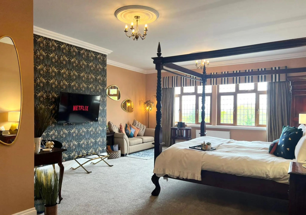 De Rougemont Manor Hotel & Suites