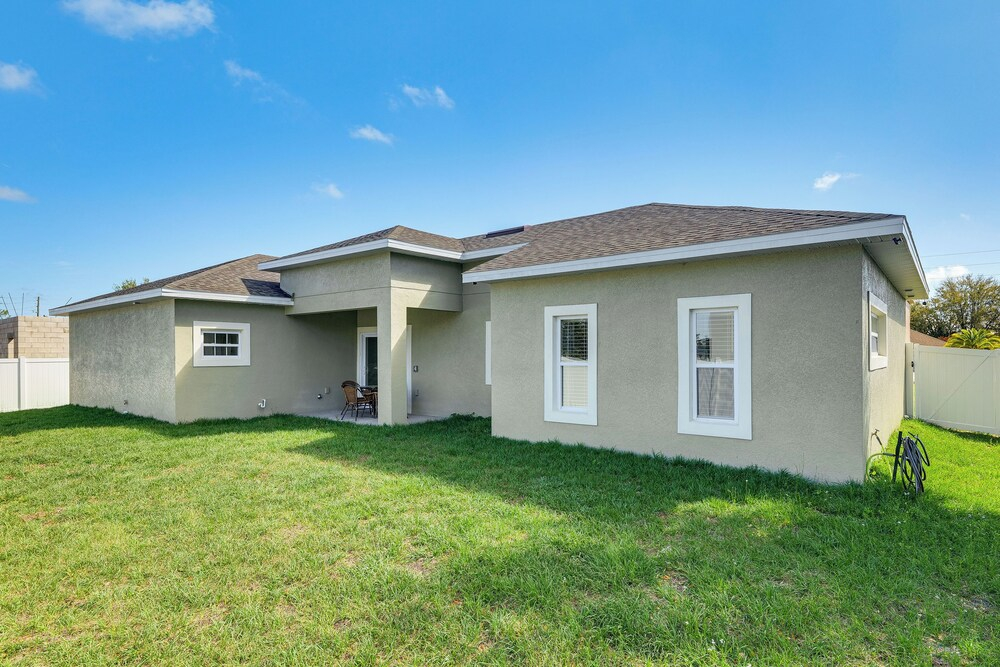 Unwind in Kissimmee! Rural Retreat for Families
