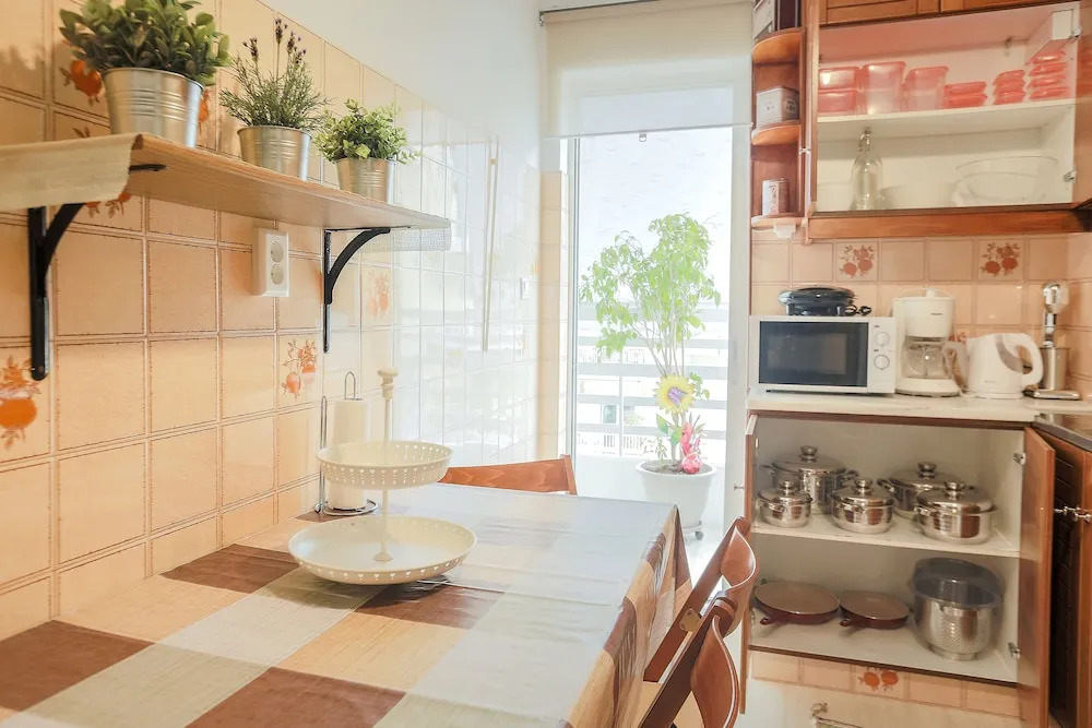Cosy & Bright 2 Bedroom Apartment in Koukaki