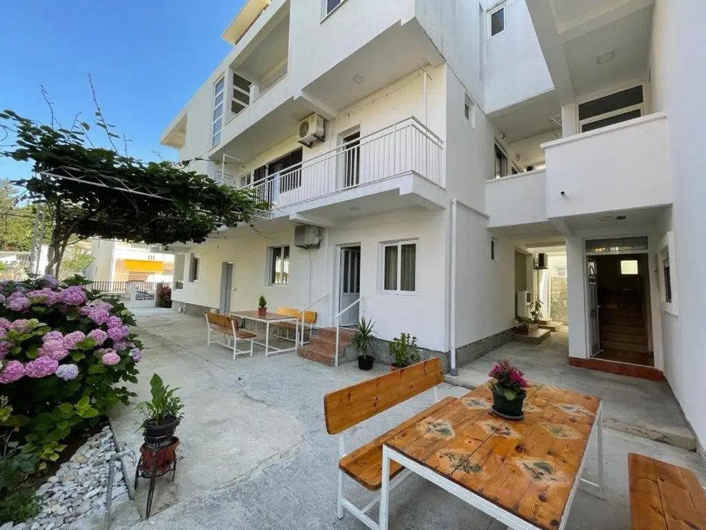 Apartments Pericic