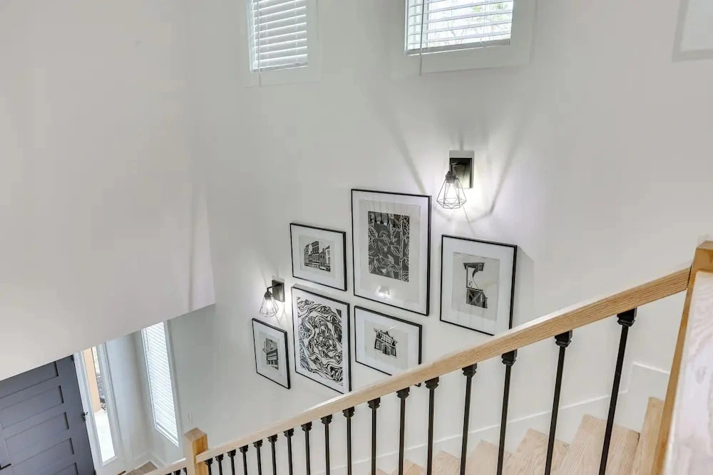 2 Mi to Historic Dtwn Wilmington: Luxe 3BR Home