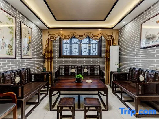 Yuxian Huixiang Qingyuan Homestay (Taohuatan Scenic Area Branch)