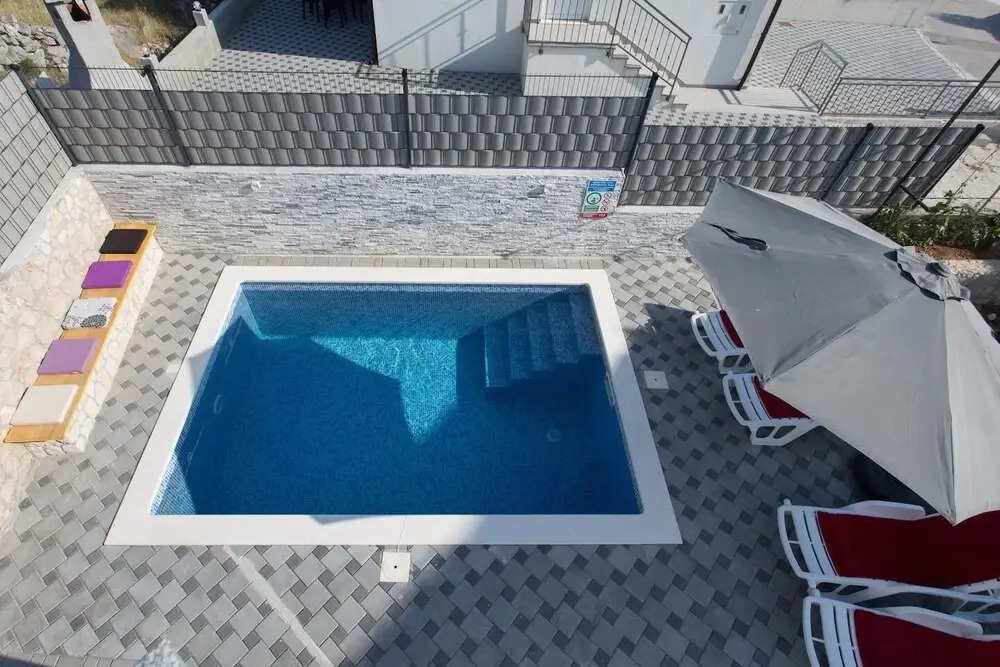 Ivica - With Pool - H