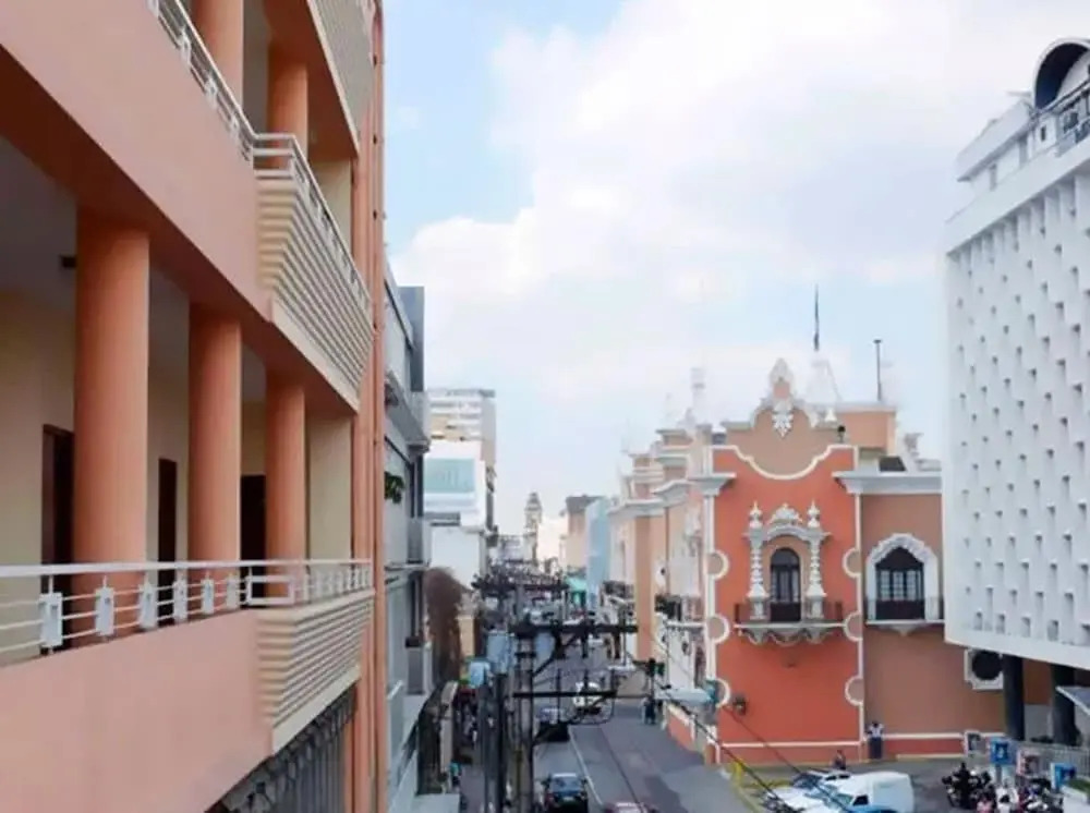 Hotel Maya Excelsior