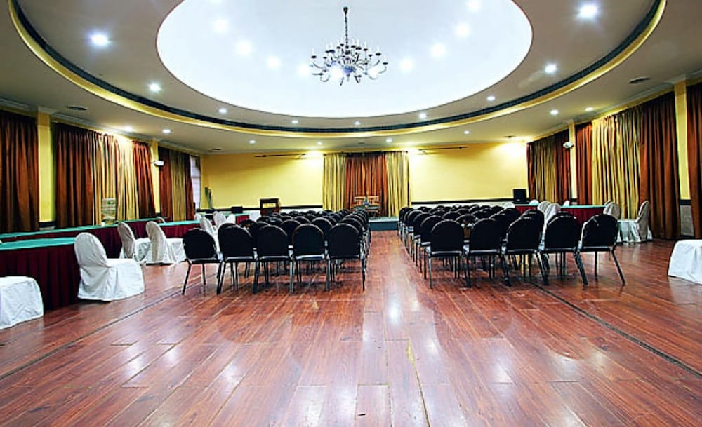 The Woods Manor MG Road