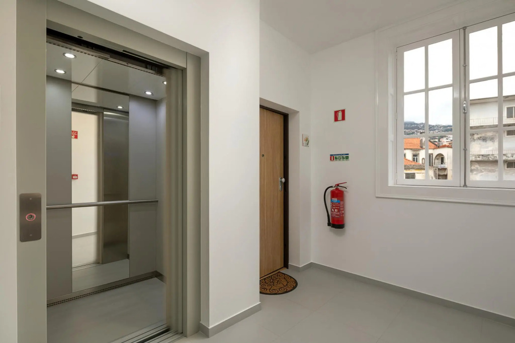 Ribeira das Casas Apt 3F by Homie
