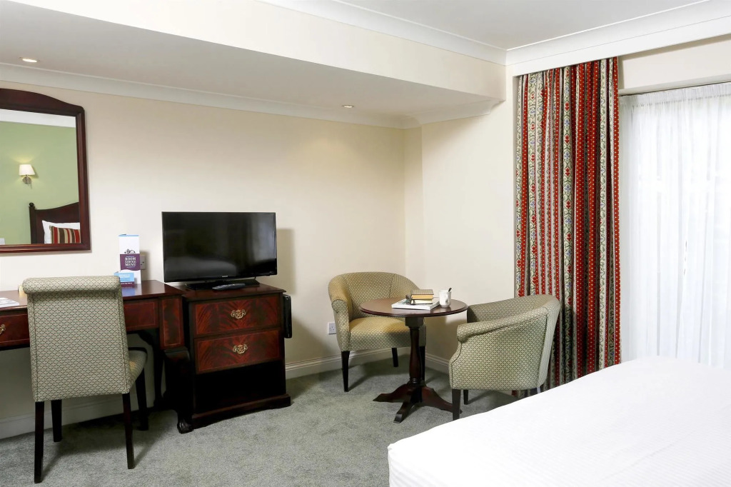 Tillington Hall Hotel