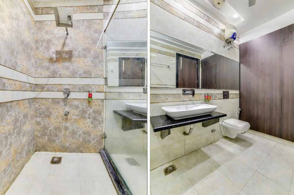OYO Flagship 26585 Bhera Enclave Paschim Vihar
