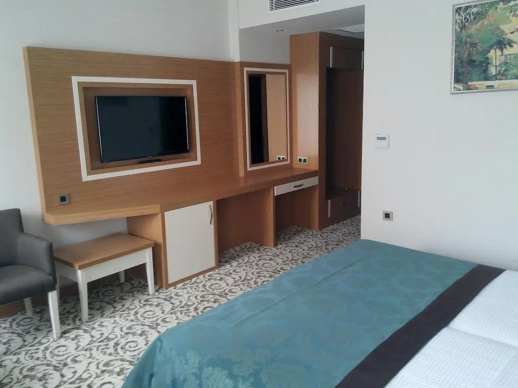 Malahit Exclusive City Hotel