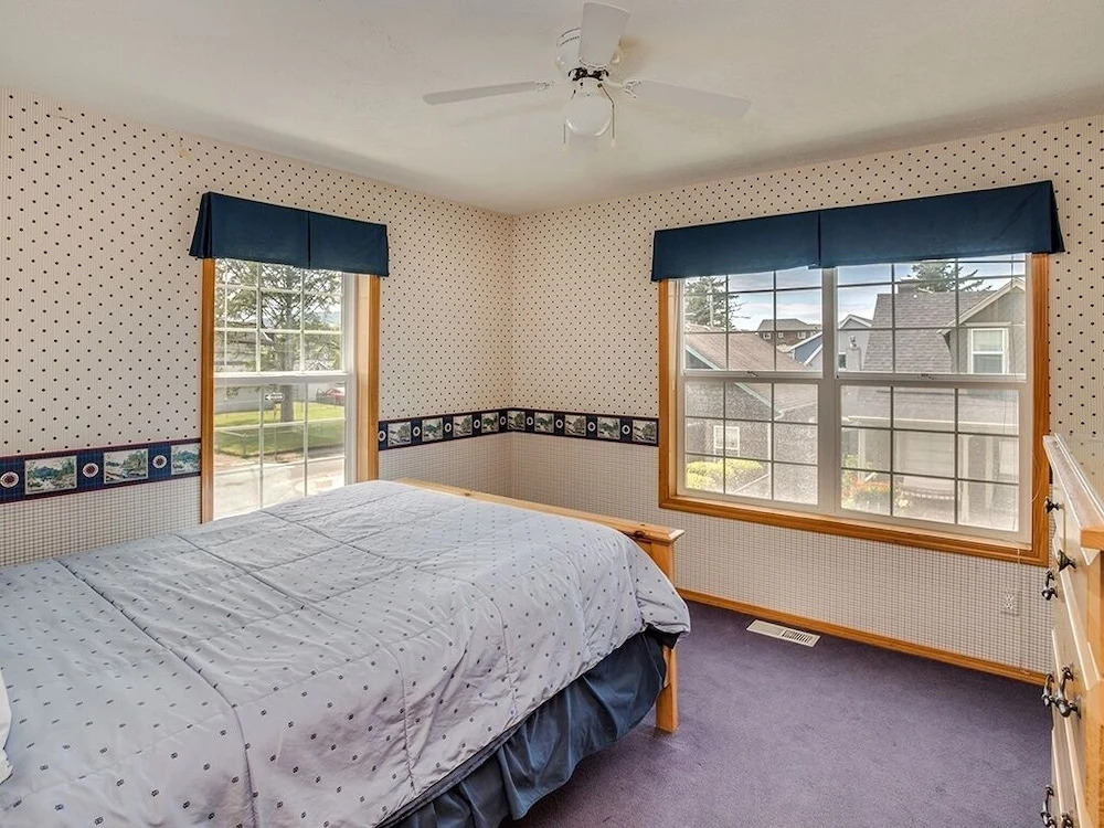 Gateway Inn 6 Bedroom Home