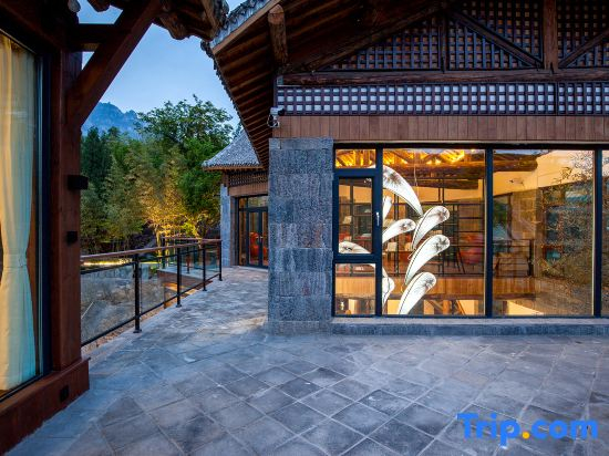 Yuntaishan Puju Lakeside Homestay