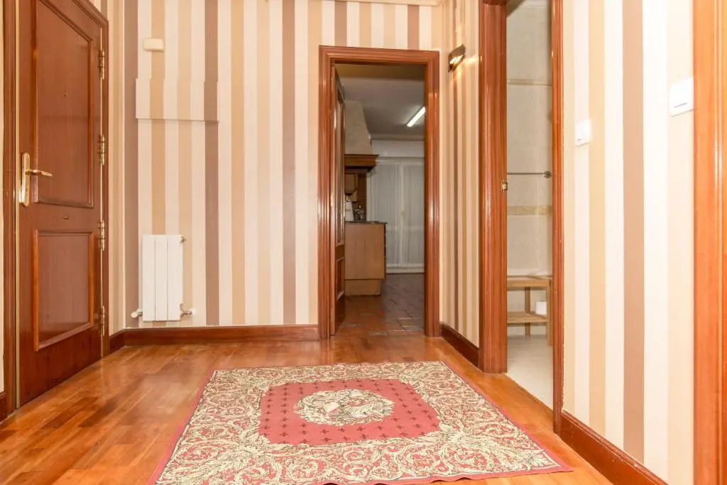 Apartamento Céntrico Con Vistas a la Ría! Garage, Ideal 2-4