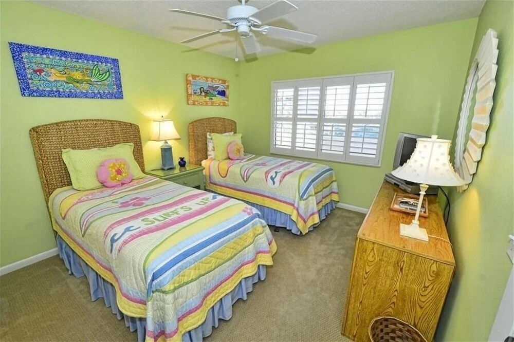 Sea Oats 222 2 Bedroom Condo by RedAwning