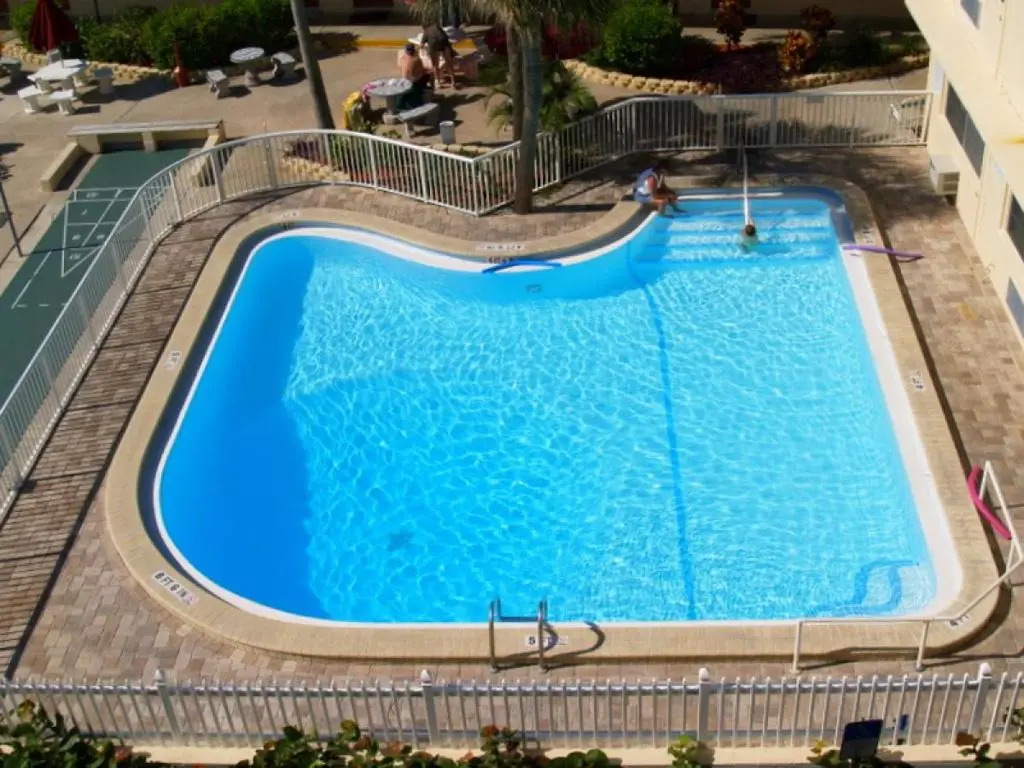 #121 at Surf Song Resort 2 Br condo by RedAwning