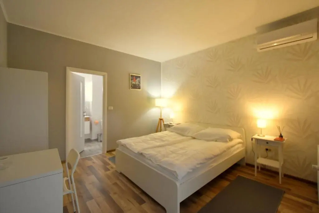 Neferprod Apartments - IS - CAM 04