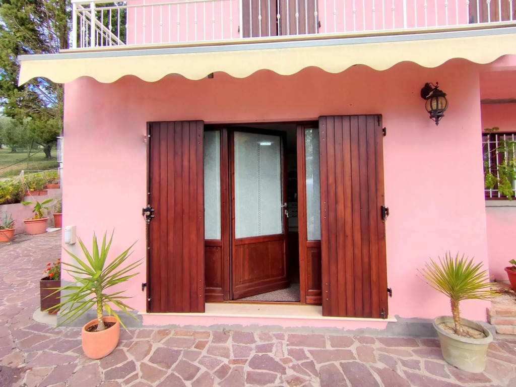 Cosy apartment in Pesaro with shared pool