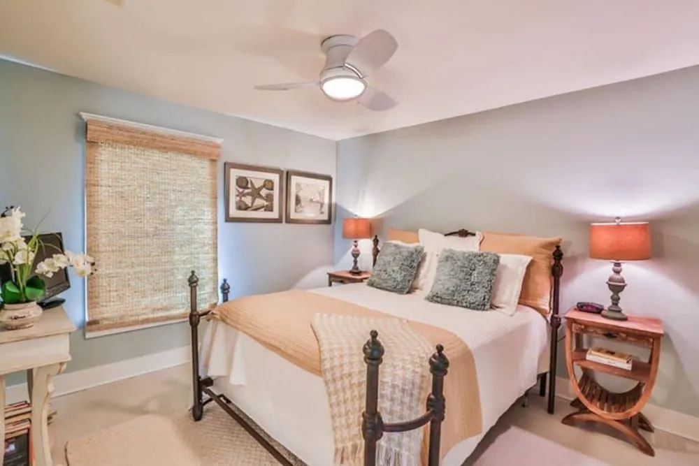 Villa Bianca 6 Bedroom Holiday Home by Five Star Properties