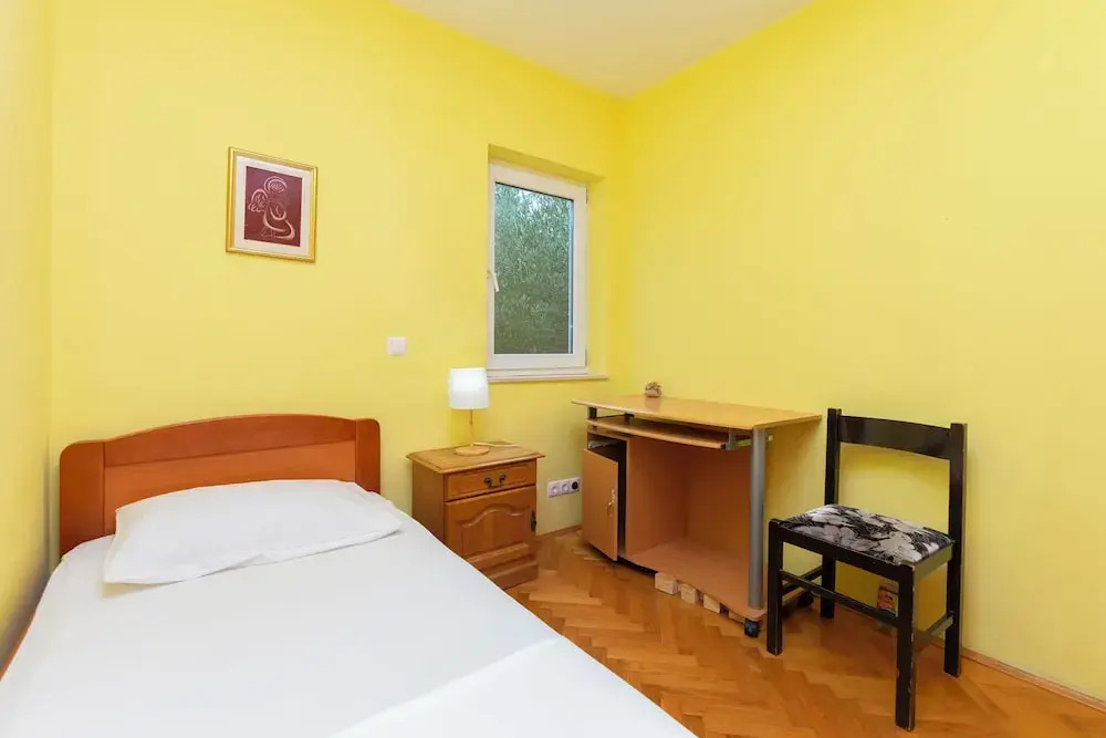 Omiš Duće sandy beach apartments Mare