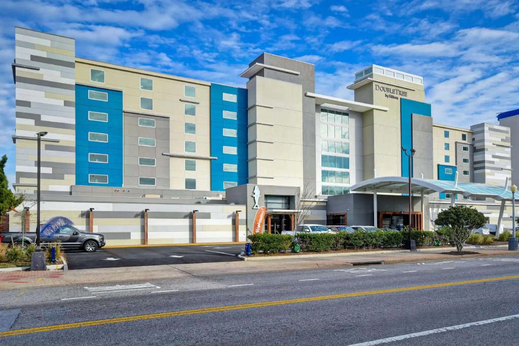 DoubleTree by Hilton Virginia Beach