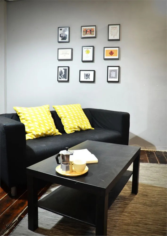 GOODFELLAS THONG LO HOSTEL #No check-in after 5pm #Please submit arrival time after booking