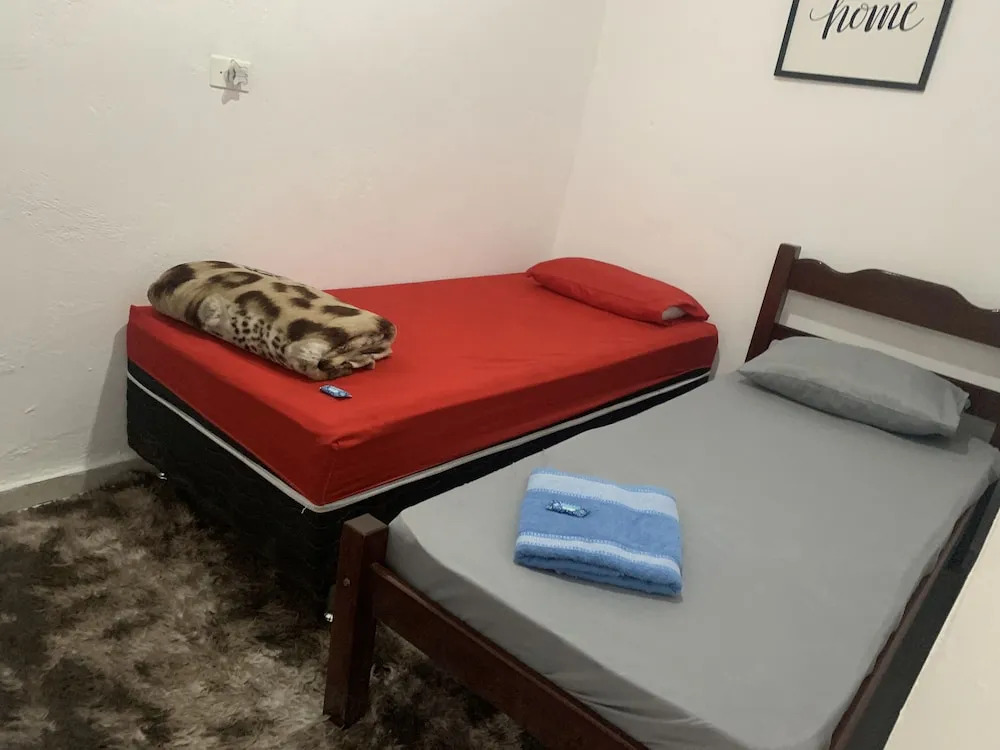 Hostel Quartos com banheiro individual perto do Aeroporto