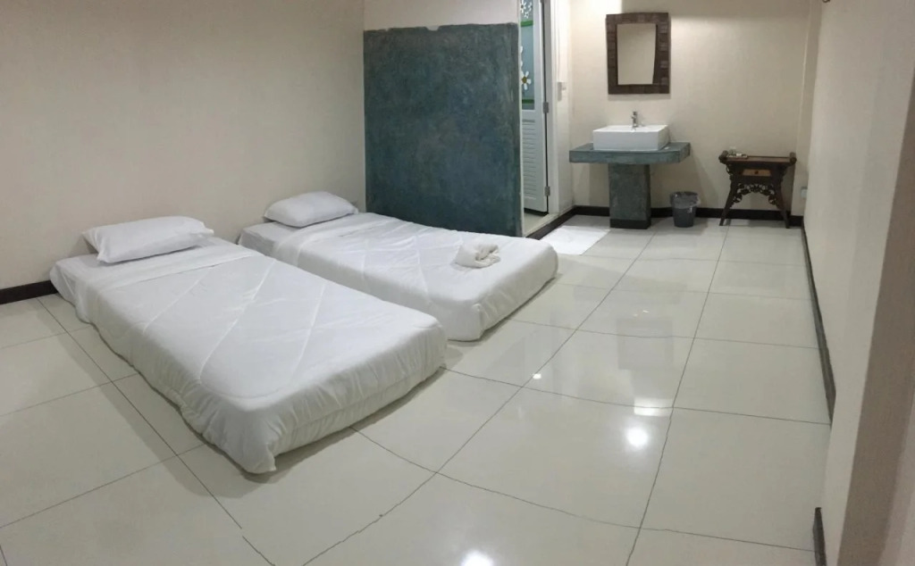 Mag and Ken Hostel