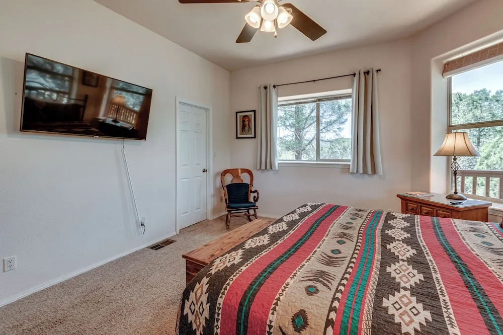 Cozy Ruidoso Digs by Downtown, 19 Mi to Ski Apache