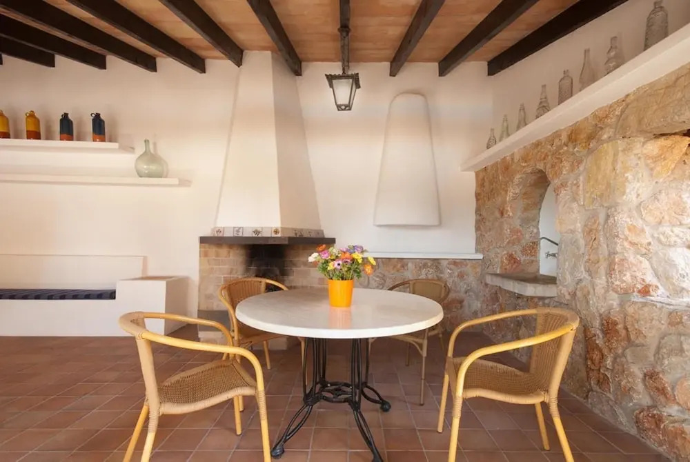 Villa - 4 Bedrooms with Pool and WiFi - 103163