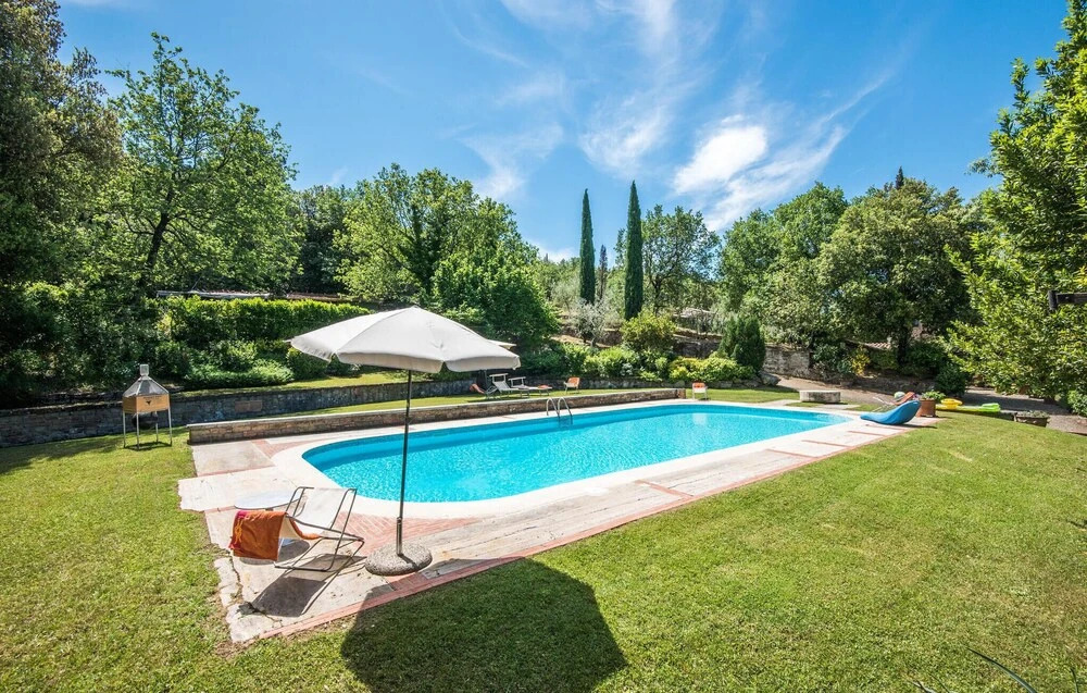 Amazing Home in Castiglion Fiorentino With 4 Bedrooms, Private Swimming Pool and Outdoor Swimming Pool
