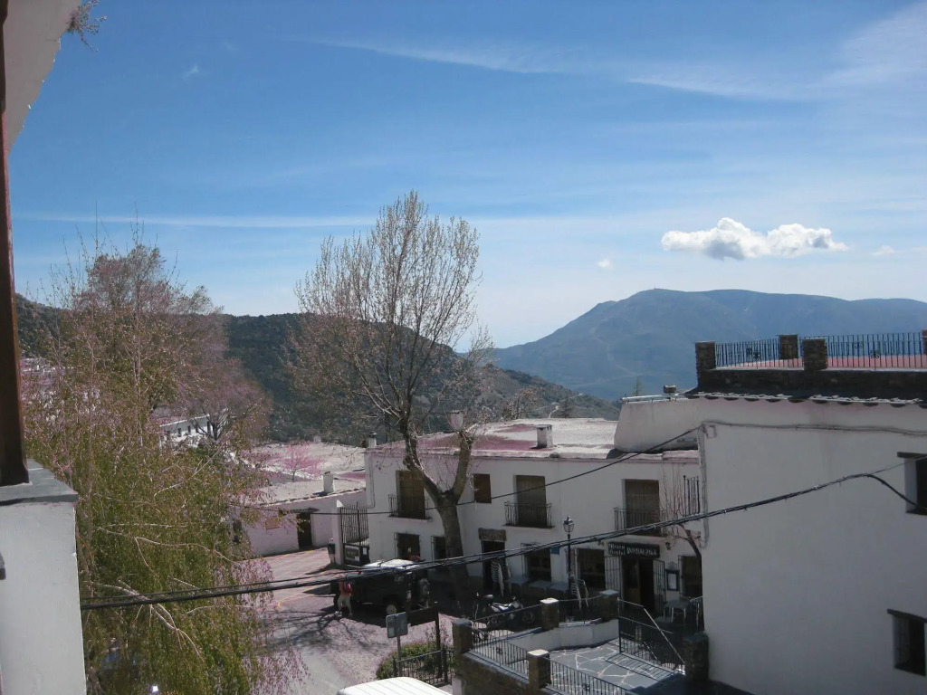 Hostal El Cascapeñas de la Alpujarra