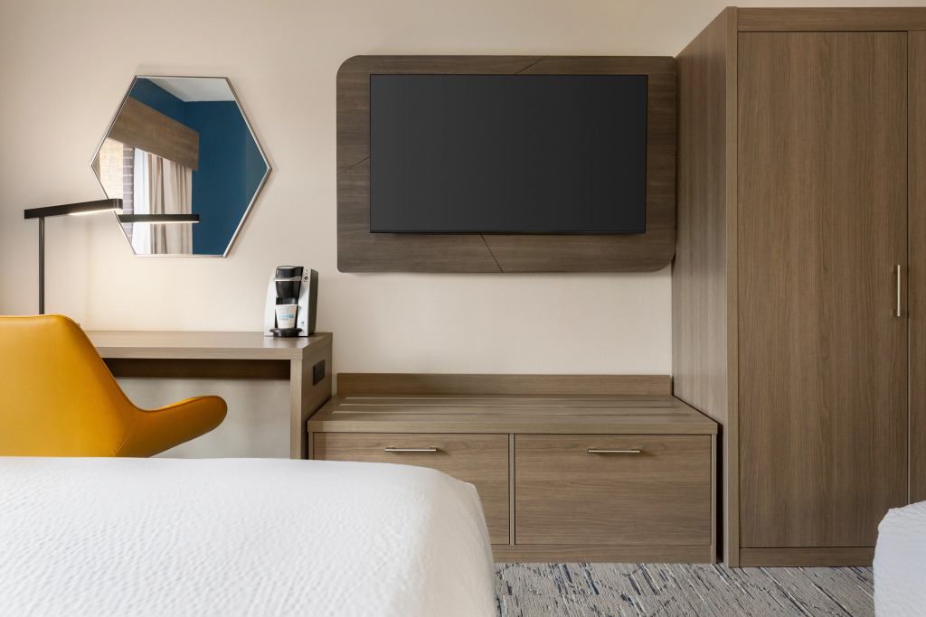 Holiday Inn Express & Suites Greenville-Downtown by IHG