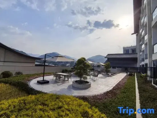 Tang Jia He Internationl Grand Hotel