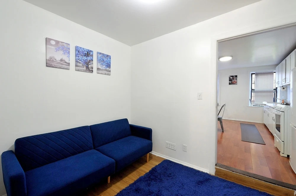 Cozy 2BR Apartment in the Heart of Chelsea