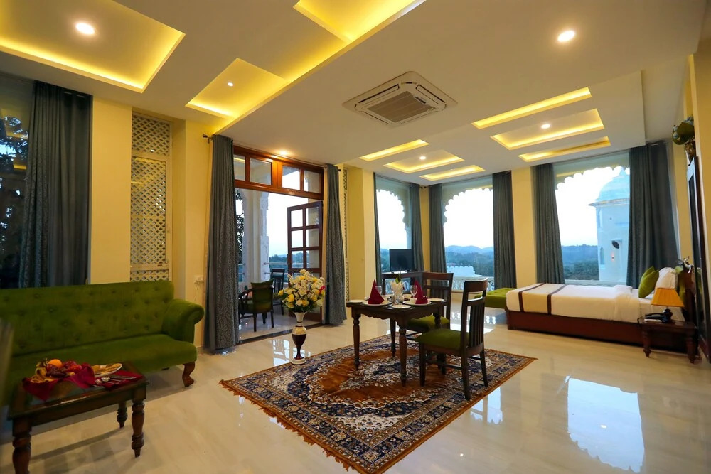 The Everest Hill Resort Suites with Jacuzzi Spa - Resort in Kumbhalgarh