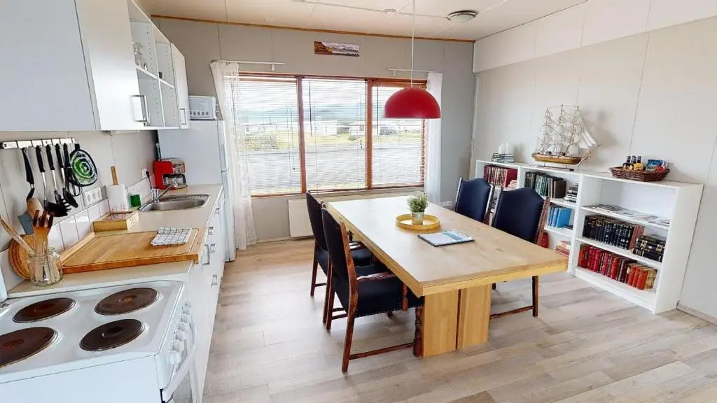 Kleifar: Ocean View Apartment