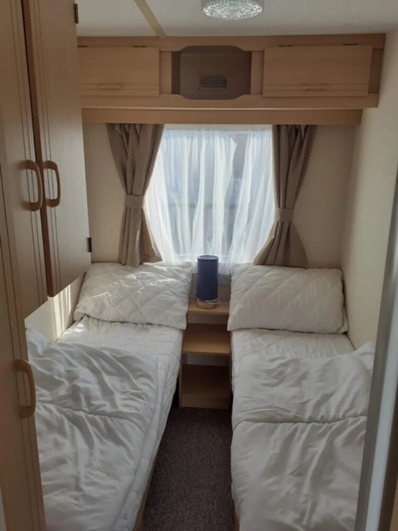 4 Bedroom Caravan on Golden Chapel St Leonards
