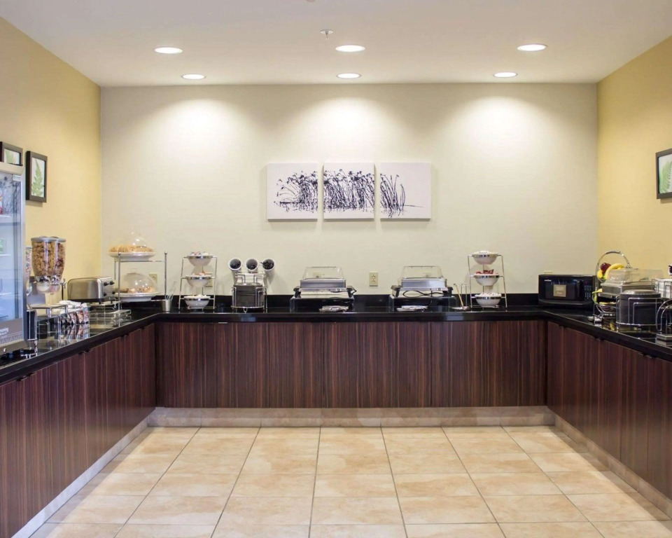 Sleep Inn & Suites Moundsville - Wheeling