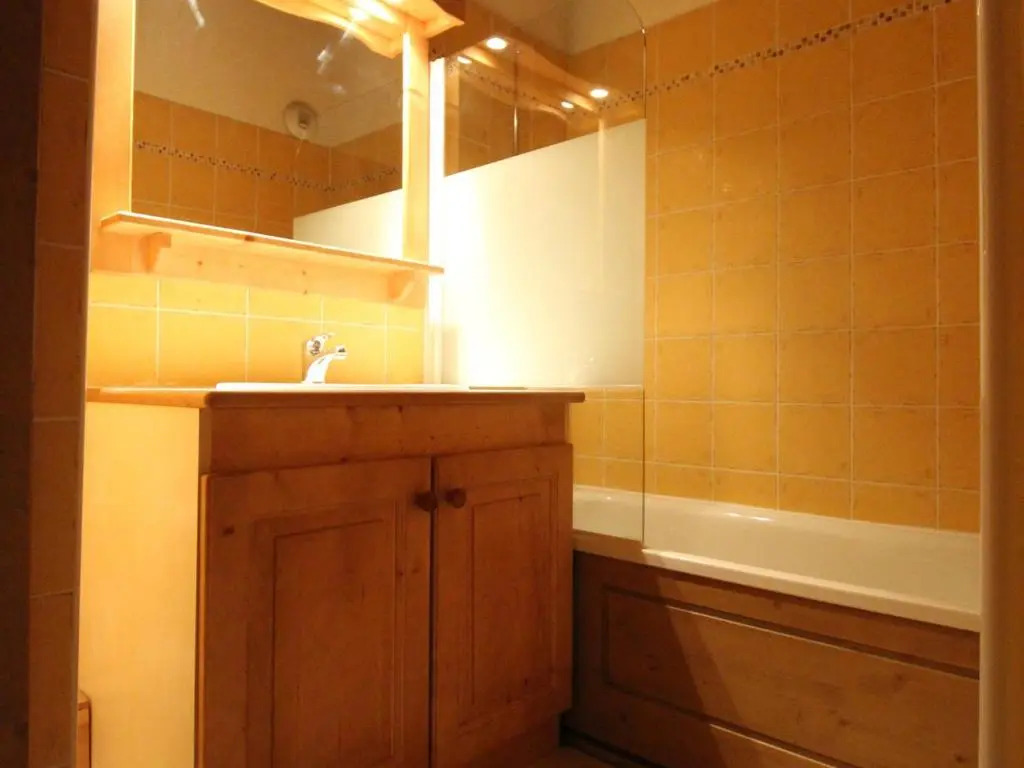 Appartement Lanslevillard, 2 pièces, 4 personnes - FR-1-508-145