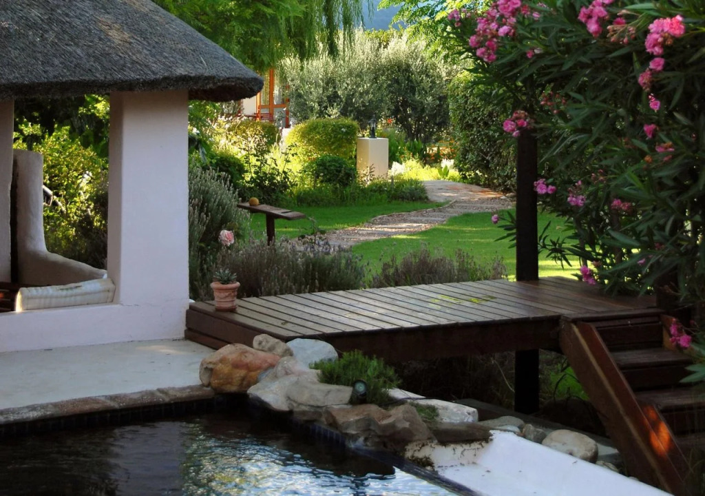 Mimosa Lodge
