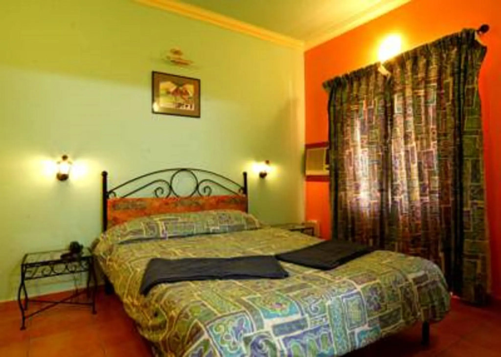 Sodder's Svelton Manor Hotel