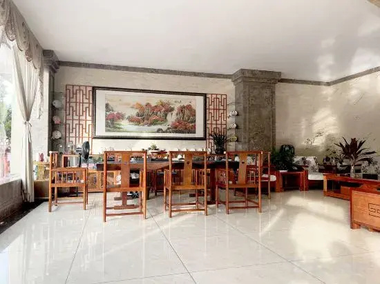 Wenshan Yijia Hotel